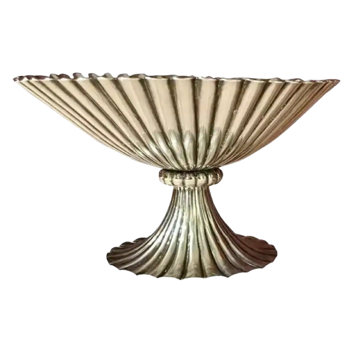 Elegante ciotola decorativa in metallo con design scanalato e base a piedistallo per l'arredo domestico.